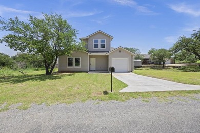 Lake LBJ Home Sale Pending in Kingsland Texas