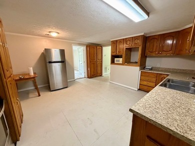 *1386+/- Sq Ft Home *3 Bed/3 Bath *80+/- Acres *Central Heat & - photo 11