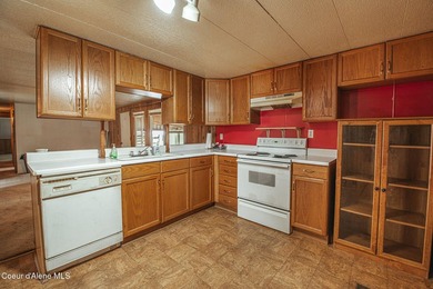Don't miss this manufactured home with 3 spacious bedrooms and 2 - photo 12