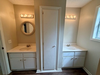 *1386+/- Sq Ft Home *3 Bed/3 Bath *80+/- Acres *Central Heat & - photo 16