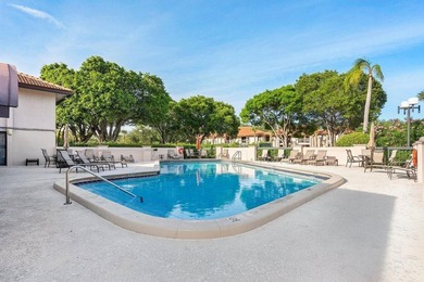 Rent right away. Light and airy ground-floor condo in Boca - photo 22