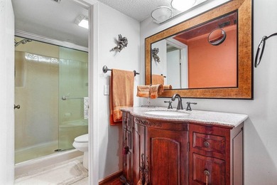 Rent right away. Light and airy ground-floor condo in Boca - photo 23