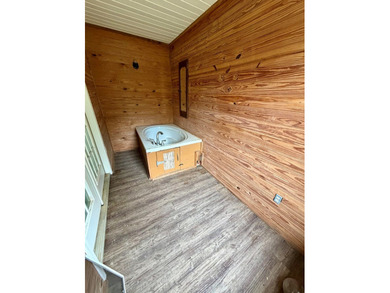 *1386+/- Sq Ft Home *3 Bed/3 Bath *80+/- Acres *Central Heat & - photo 24