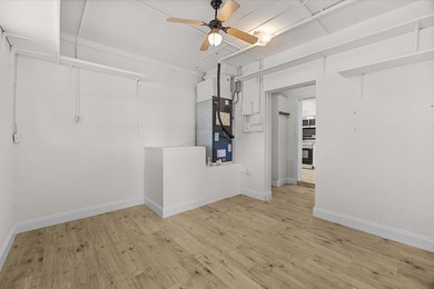 Showings must be scheduled with Showingtime. Exquisite 3-bedroom - photo 24