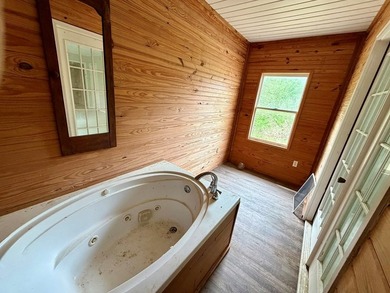 *1386+/- Sq Ft Home *3 Bed/3 Bath *80+/- Acres *Central Heat & - photo 26