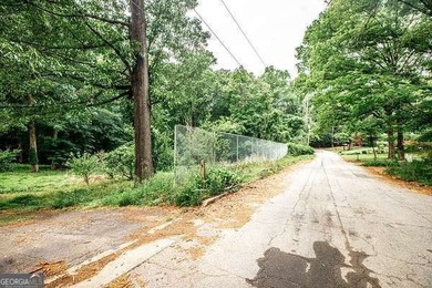 This hidden gem is waiting for you! Here is a unique opportunity - photo 2