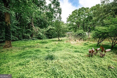 This hidden gem is waiting for you! Here is a unique opportunity - photo 4