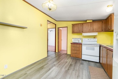 Seller will pay $5000.00 toward buyer closing costs if under - photo 8