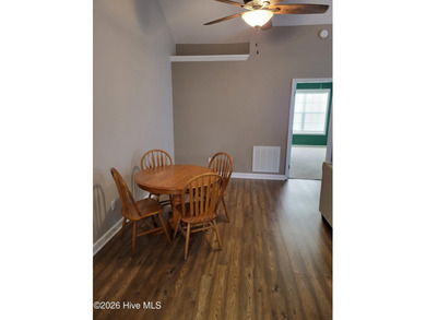 Welcome to this beautifully maintained 2-bedroom, 2-bath - photo 6