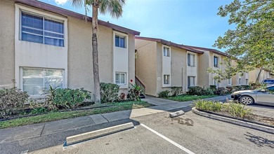 Lake Condo For Sale in Sarasota, Florida