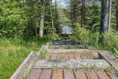 The view steals the show at this Wisconsin River home, where 315 - photo 29