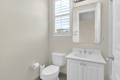 Sought-after corner/end-unit townhome with an enviable location - photo 32