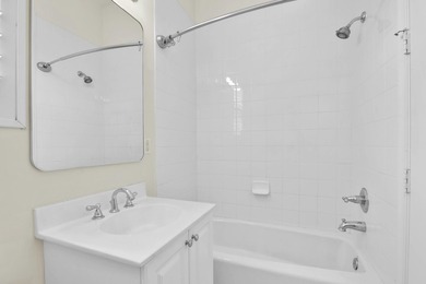 Sought-after corner/end-unit townhome with an enviable location - photo 33