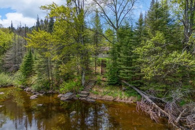 The view steals the show at this Wisconsin River home, where 315 - photo 34