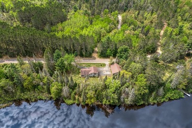 The view steals the show at this Wisconsin River home, where 315 - photo 38