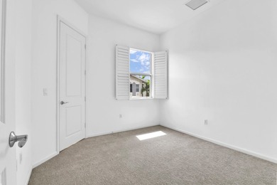 Sought-after corner/end-unit townhome with an enviable location - photo 39
