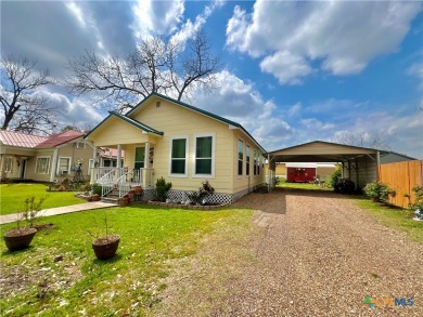 This inviting home offers lots of natural lighting. Its's been