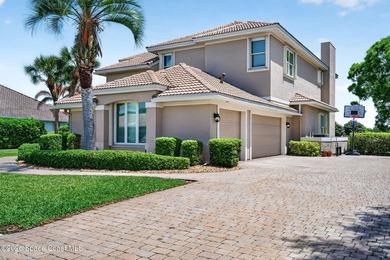 You have just found your new home. This wonderful 5 Bedroom, 3 - photo 4
