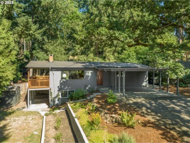 Lake Home For Sale in Lake Oswego, Oregon