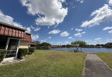 Lake Condo For Sale in Lake Worth, Florida