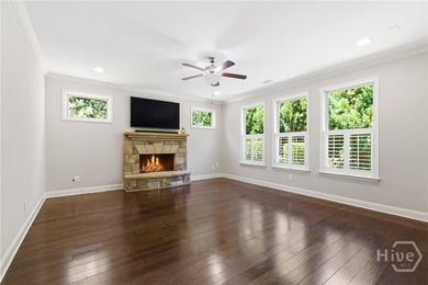 Welcome to the courtyard at Rowan Oak, a luxury gated community - photo 17