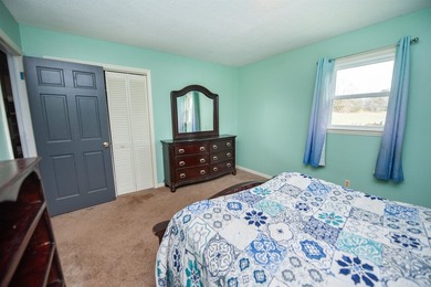 Wake up to beautiful water views and enjoy the lifestyle that - photo 23