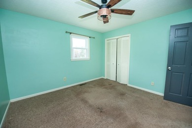 Wake up to beautiful water views and enjoy the lifestyle that - photo 24