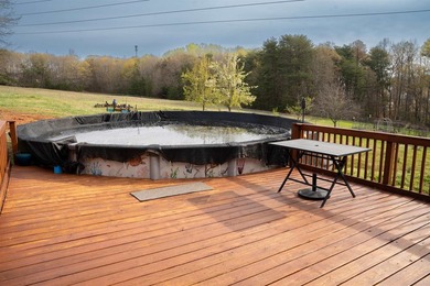 Wake up to beautiful water views and enjoy the lifestyle that - photo 26