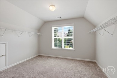 Welcome to the courtyard at Rowan Oak, a luxury gated community - photo 27