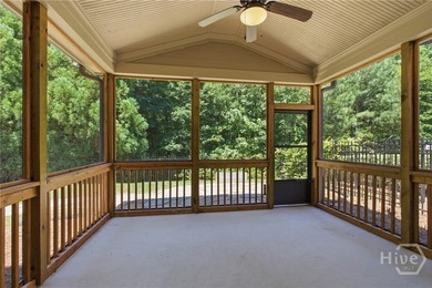 Welcome to the courtyard at Rowan Oak, a luxury gated community - photo 36