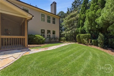 Welcome to the courtyard at Rowan Oak, a luxury gated community - photo 38