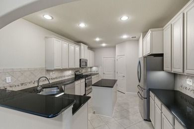 Discover one of Grapevine's best-kept secrets in this secluded - photo 11