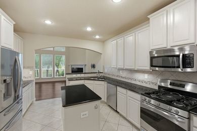 Discover one of Grapevine's best-kept secrets in this secluded - photo 14