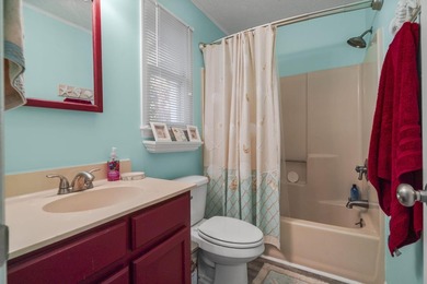 3 BLOCKS TO THE BEACH! Nestled in Wildwood Oaks, this townhouse - photo 16