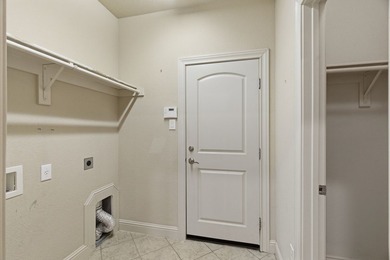 Discover one of Grapevine's best-kept secrets in this secluded - photo 16