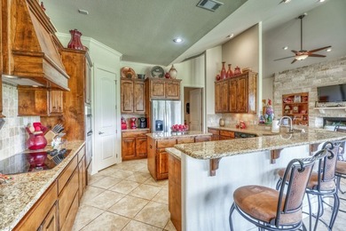 PRICE REDUCED! Stunning...Simply Stunning is the only way to - photo 10