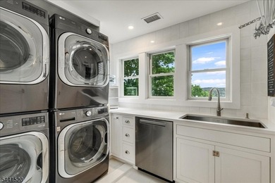 Luxury Lake Living with Spectacular VIEWS! Perched to capture - photo 24