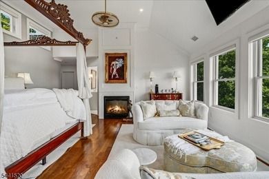 Luxury Lake Living with Spectacular VIEWS! Perched to capture - photo 28