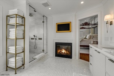 Luxury Lake Living with Spectacular VIEWS! Perched to capture - photo 30