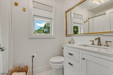 Luxury Lake Living with Spectacular VIEWS! Perched to capture - photo 34