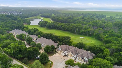 Discover one of Grapevine's best-kept secrets in this secluded - photo 38