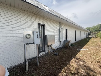 New roof installed in March 2025 and outside repainted - photo 6
