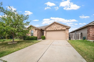 Charming 3-bedroom, 2-bath home with a 2-car garage located in - photo 2