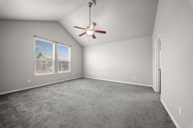 Charming 3-bedroom, 2-bath home with a 2-car garage located in - photo 10