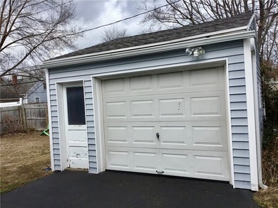 Don't miss this charming 3-bedroom, 1-bath ranch located on a - photo 7