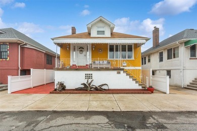 Charming and inviting 3-bedroom beachside retreat filled with - photo 1