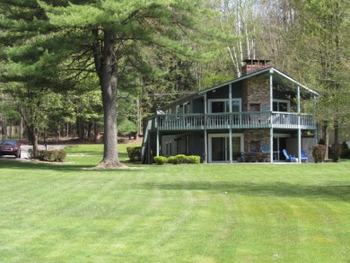Lake house with a large level lot for outdoor enjoyment - Lake Home For Sale in Du Bois, Pennsylvania