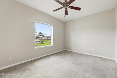 Amazing Investment opportunity calling! This beautiful home is - photo 7