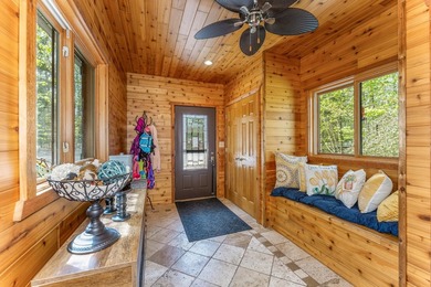 Own the ultimate turnkey multi-generational compound & executive - photo 13