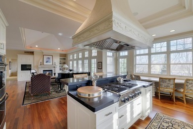 Magnificent walkout Robert Mason built home, private culdesac - photo 21